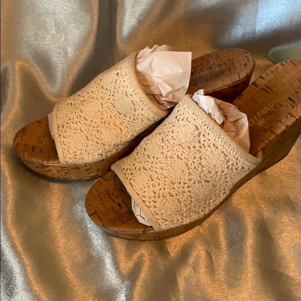 Super cute crochet wedges